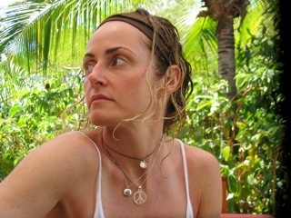 Donna profile.